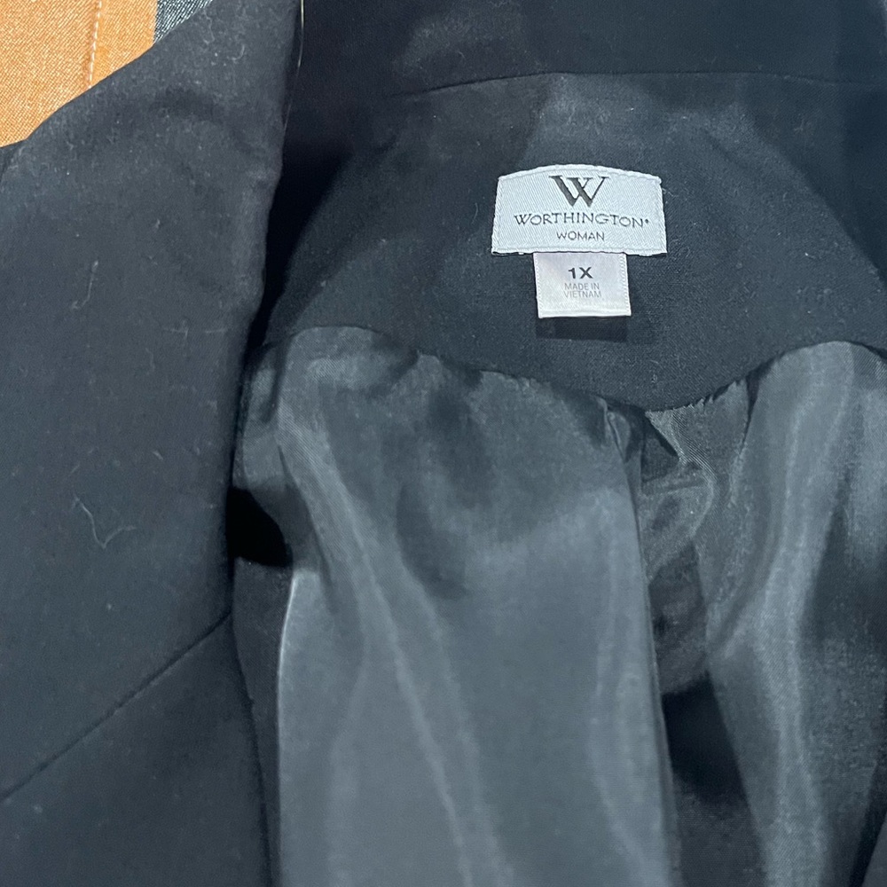 Black dress jacket excellent condition